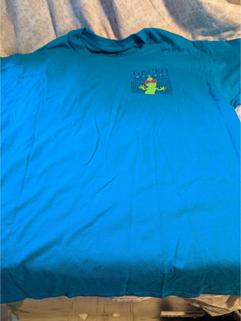 Gecko Hawaii Graphic T-Shirt Large Blue Short Sleeve